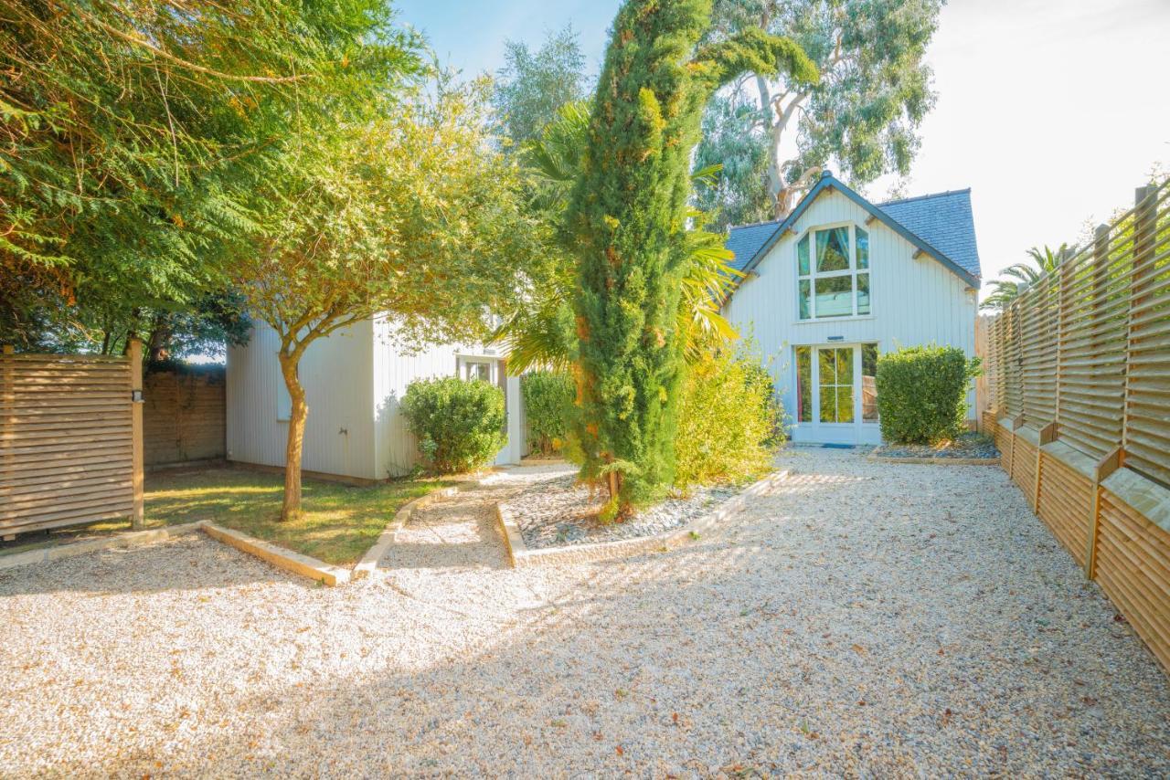 Cottages A Proximite De La Plage Dinard Exterior photo
